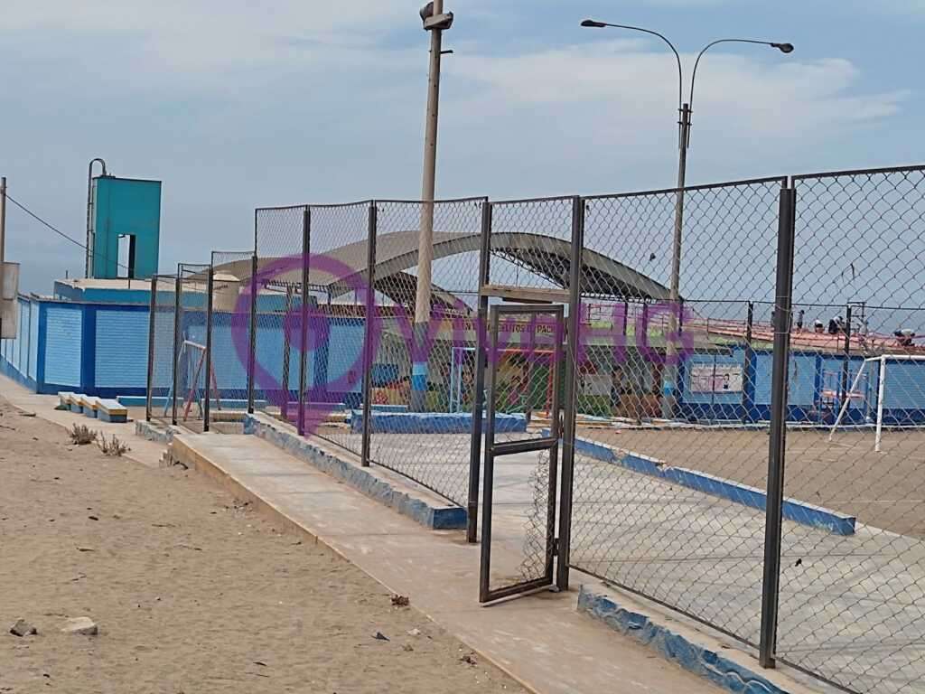Se vende casa-terreno en Pachacútec ventanilla