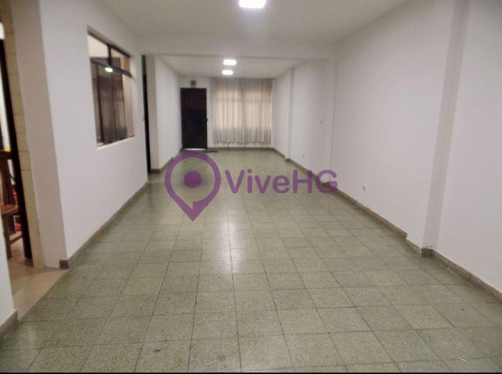 VENTA DE UNA GRAN CASA (Local + Depa + Almacén + Terraza) precio NEGOCIABLE.!!, foto 1