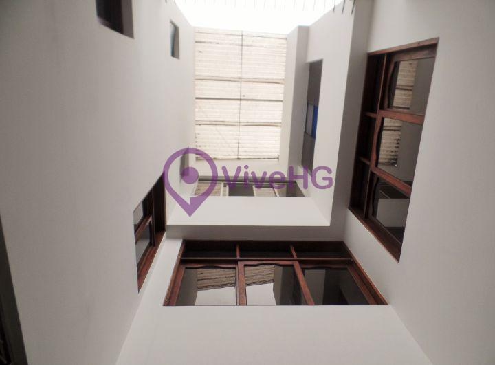VENTA DE UNA GRAN CASA (Local + Depa + Almacén + Terraza) precio NEGOCIABLE.!!, foto 4