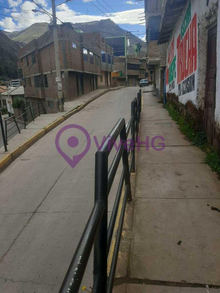 VENTA DE TERRENO CON EXCELENTE UBICACIÒN CENTRICA, foto 1