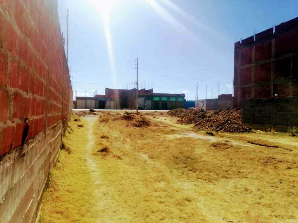SE VENDE GRAN TERRENO CON SALIDA A LA PISTA POR OCASIÓN EN JULIACA EN LA SALIDA A HUANCANÉ, foto 1