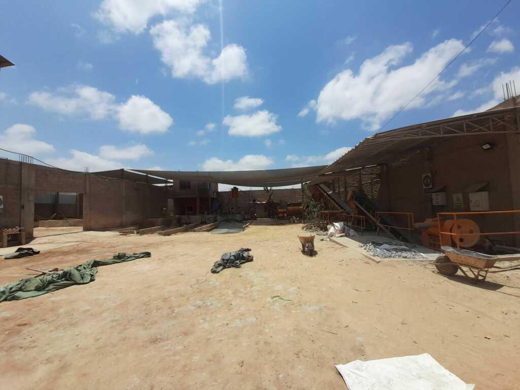 TERRENO EN VENTA FRENTE A EMPRESA LAIVE, foto 1