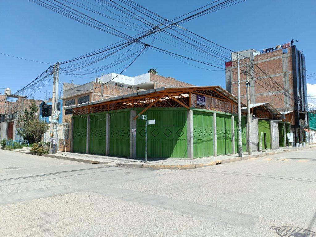 Local Comercial en alquiler – Jr. Angaraes y Jr. San Martín (esquina estratégica), foto 1