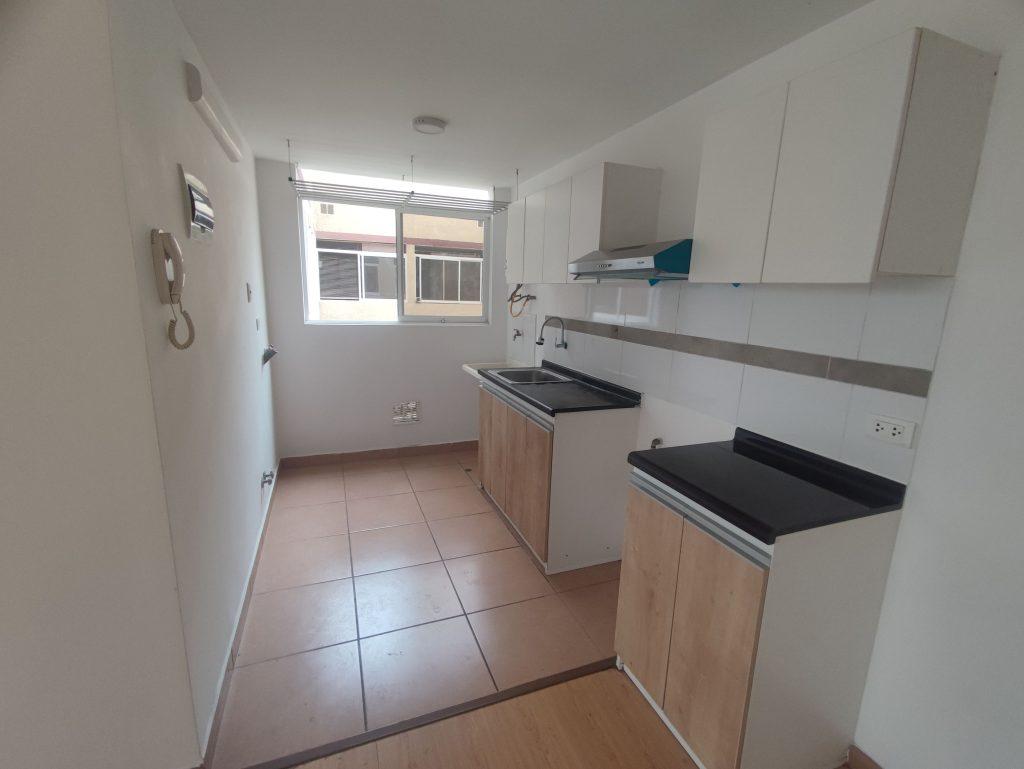 VENTA DE DEPARTAMENTO EN CONDOMINIO – COMAS