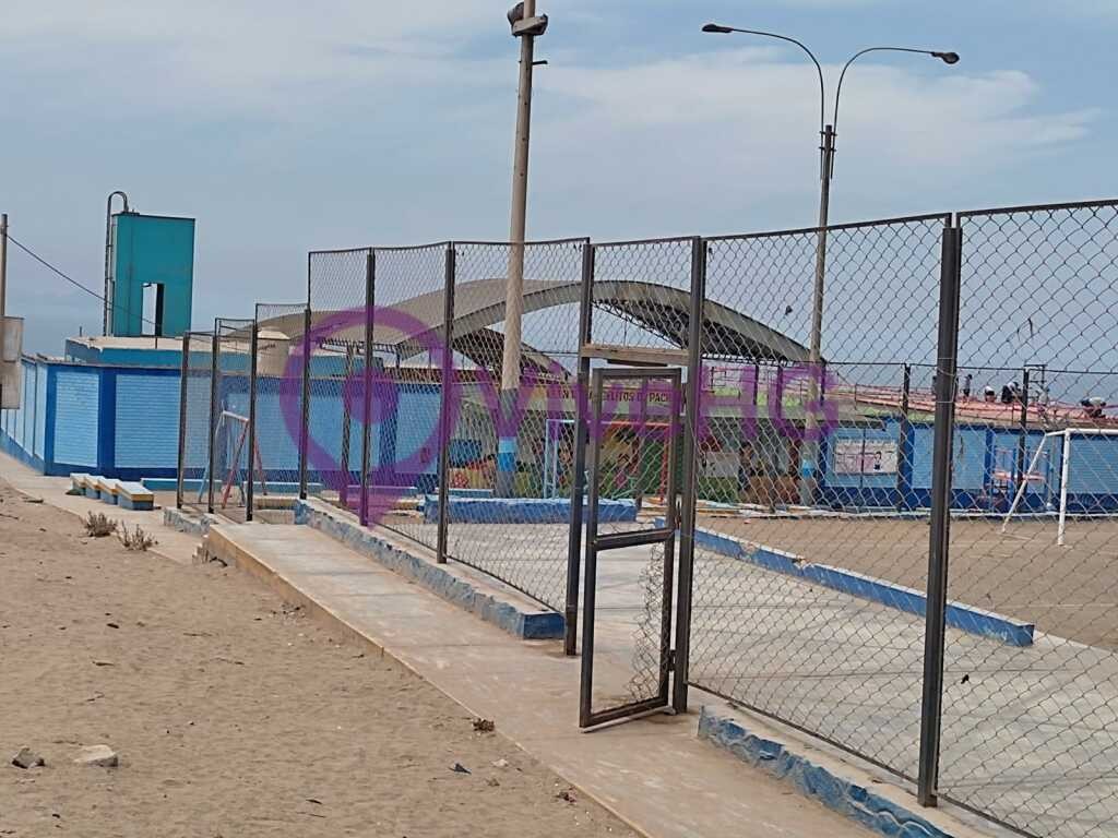 Se vende casa-terreno en Pachacútec ventanilla