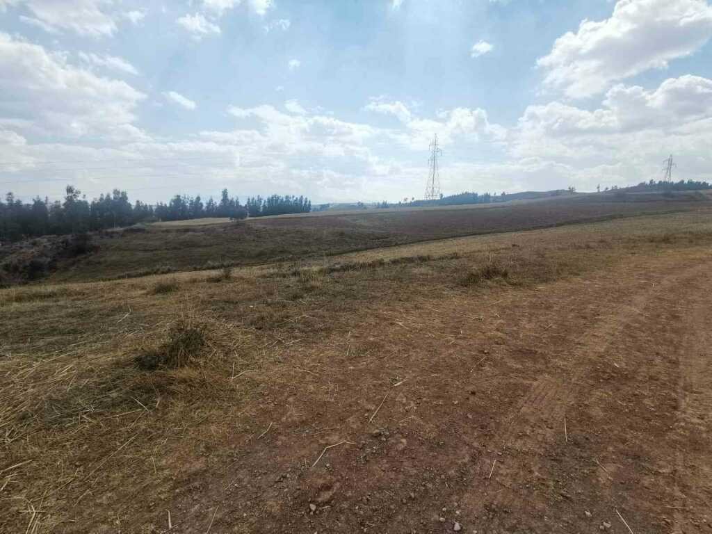 SE VENDE TERRENO