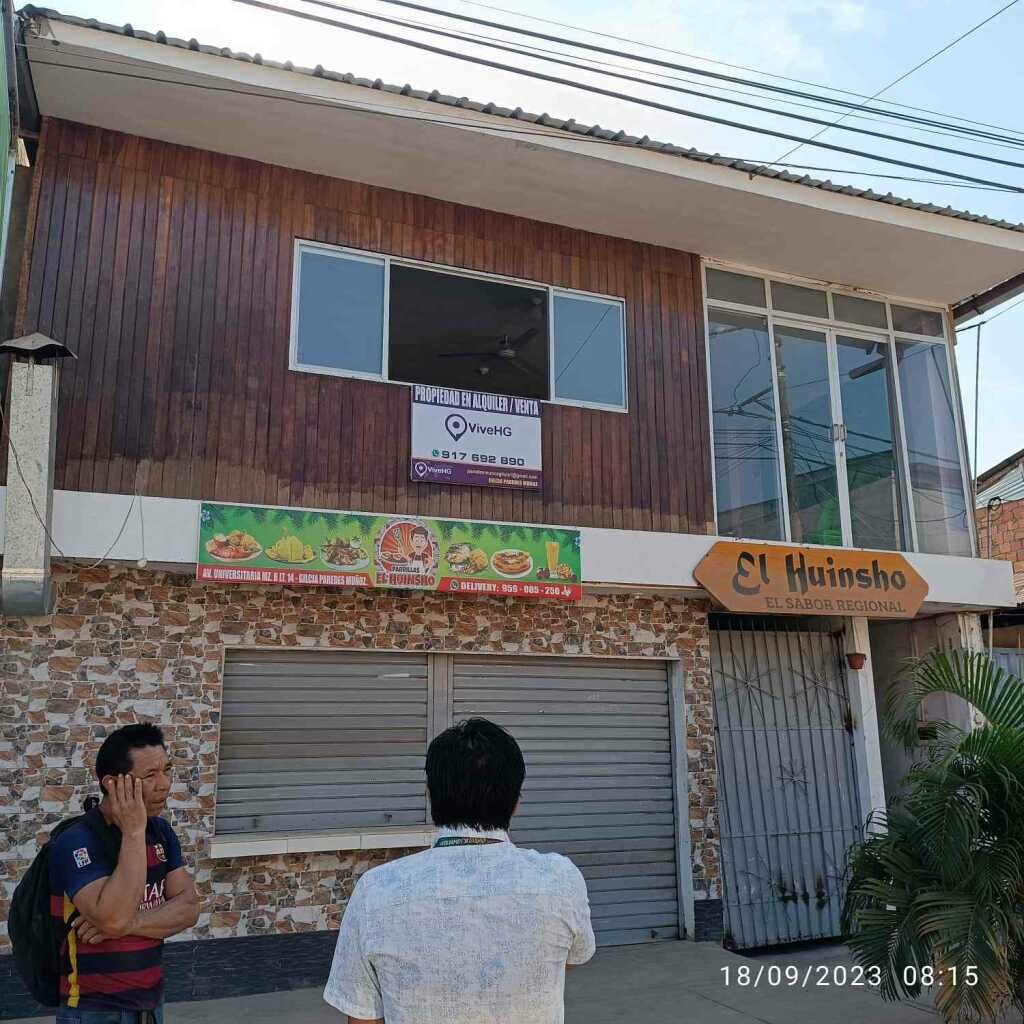 Venta de propiedad comercial de 2 pisos