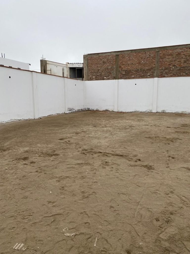 VENTA DE TERRENO EN PUNTA NEGRA